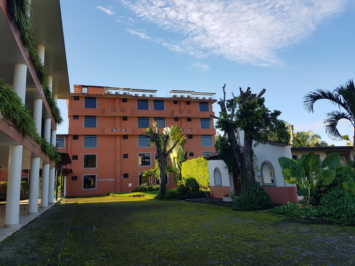 Gran Hotel De Lago - Lago Agrio Nueva Loja Exterior foto