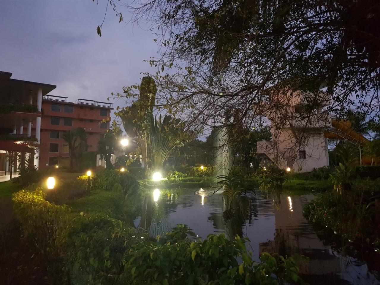 Gran Hotel De Lago - Lago Agrio Nueva Loja Exterior foto