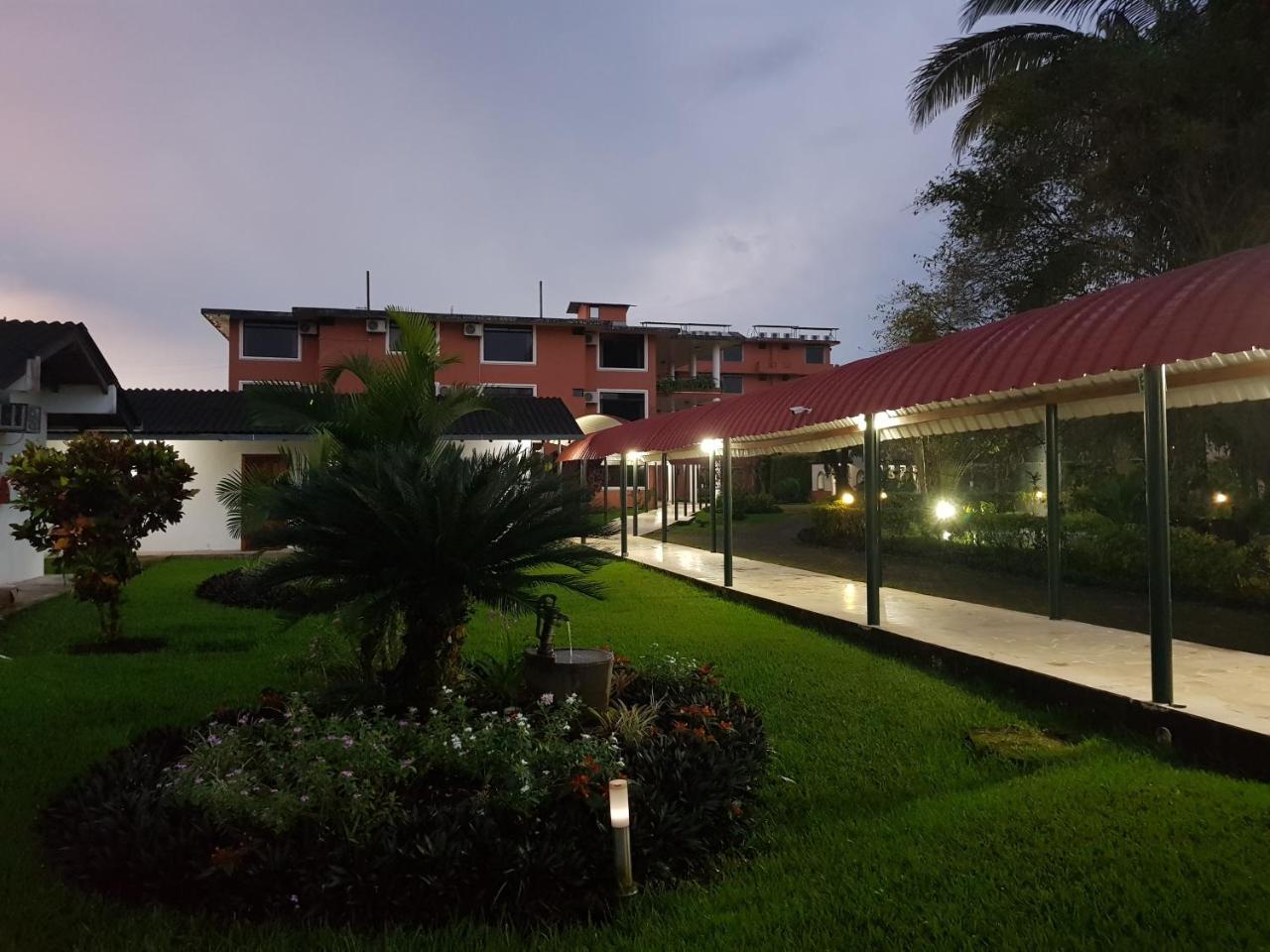 Gran Hotel De Lago - Lago Agrio Nueva Loja Exterior foto