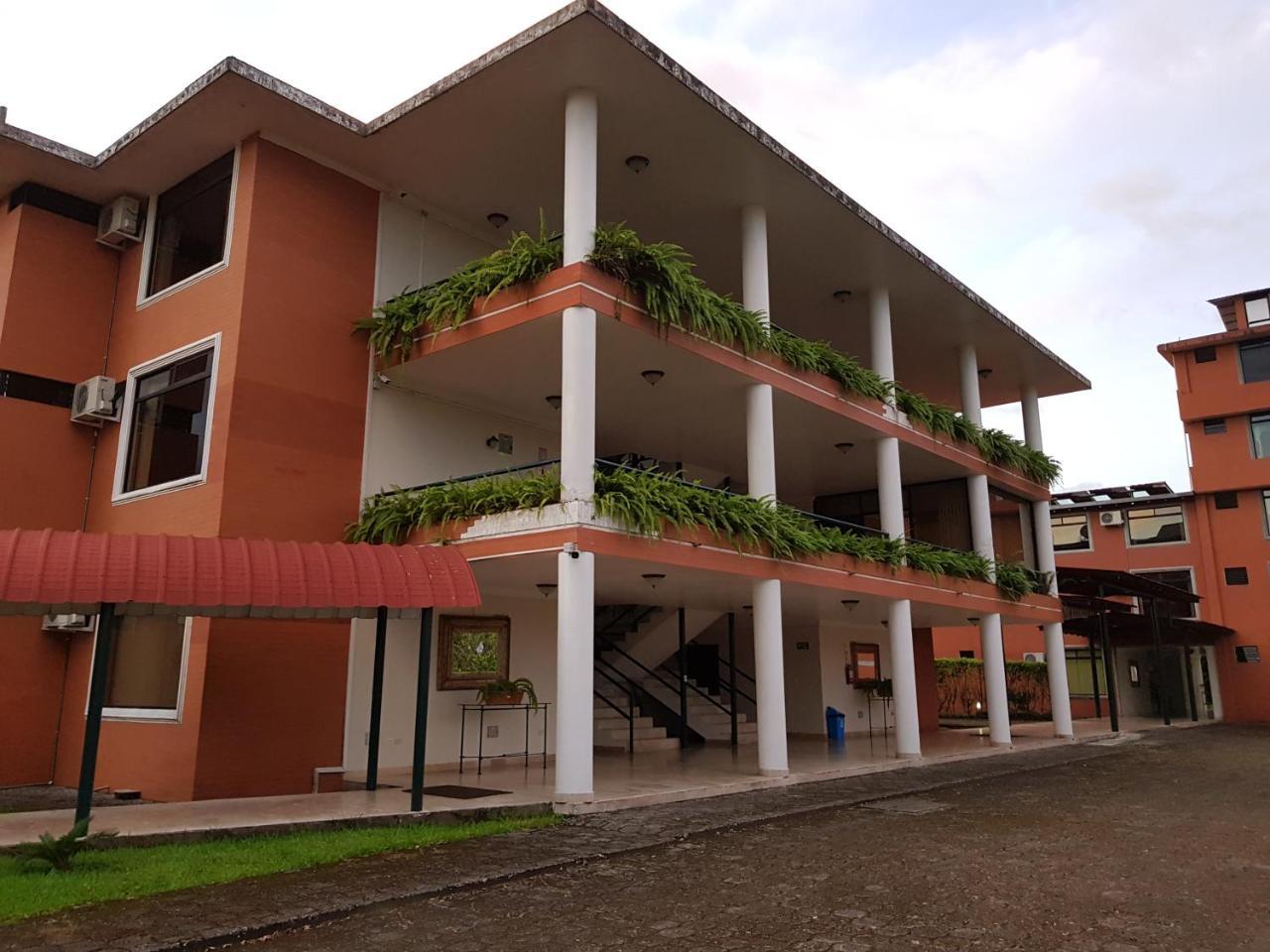 Gran Hotel De Lago - Lago Agrio Nueva Loja Exterior foto