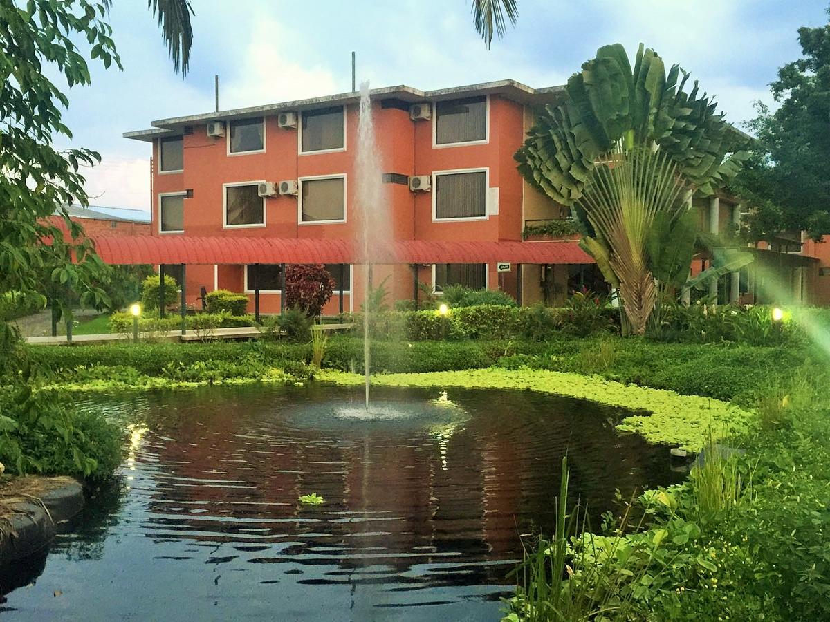 Gran Hotel De Lago - Lago Agrio Nueva Loja Exterior foto